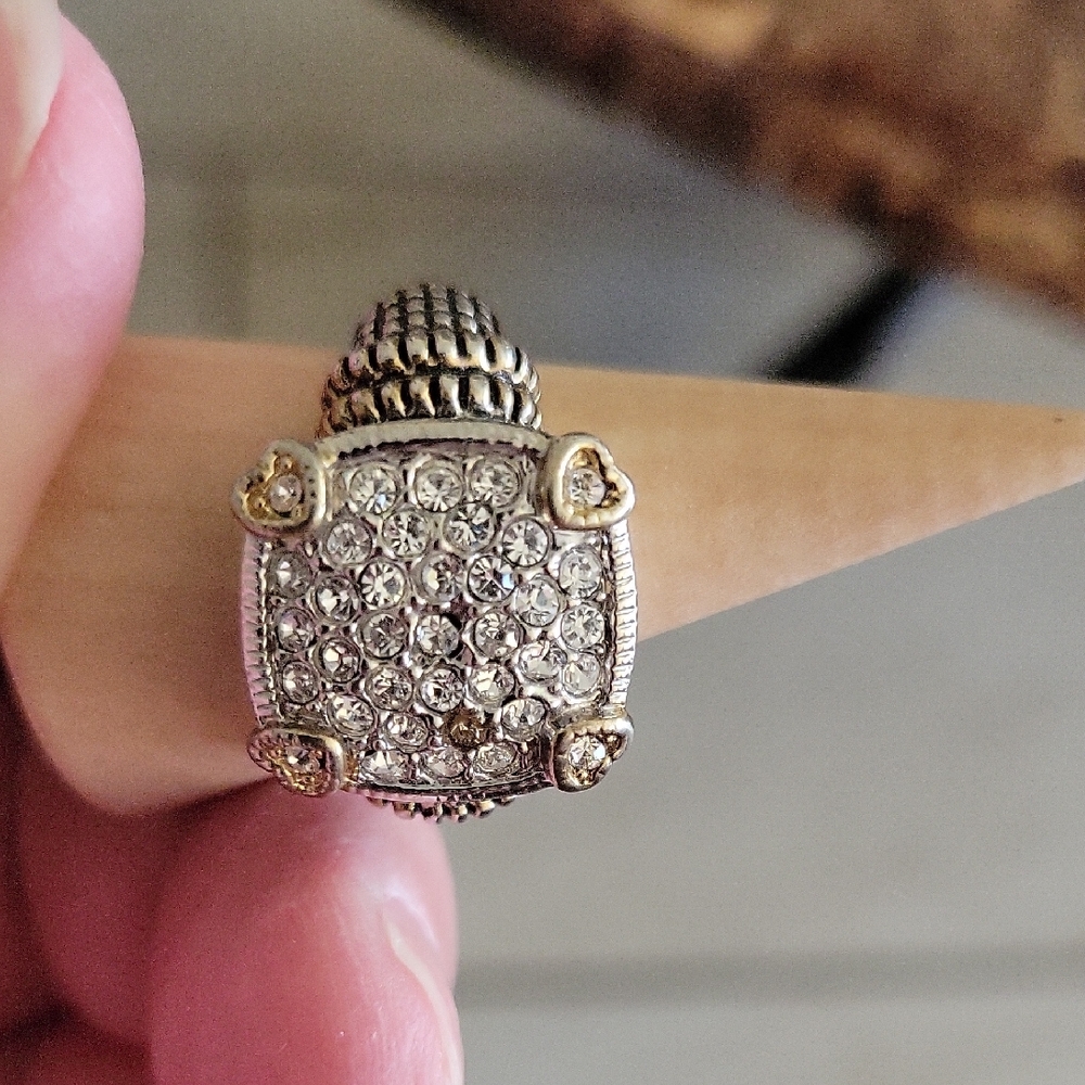 Elegant Silver and Gold Women's Ring